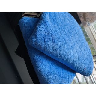 Khăn Tắm Lông Cừu Vân Chám Chìm, KT 70x140cm