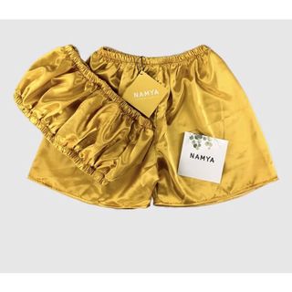 Bộ lụa đùi Spa có khuy cài