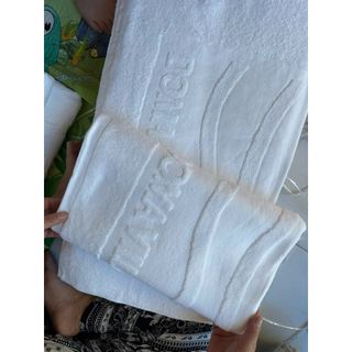 Khăn Tắm Cotton Xuất Dư 70x140cm, Loại Dày, 500g, 600g