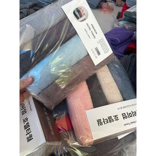 Sét 4 khăn tắm xuất dư, kt 40*80,150g. Sợi cotton mềm mịn, thấm nước