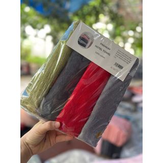 Sét 4 khăn tắm xuất dư, kt 40*80,150g. Sợi cotton mềm mịn, thấm nước