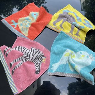 Khăn tay trẻ em, siêu ngộ nghĩnh, KT 25x25cm