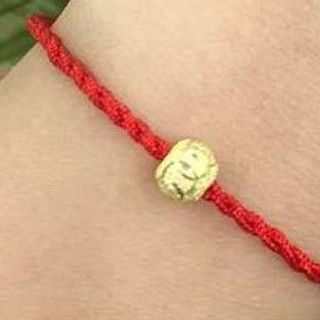 Vòng Tay Chỉ Đỏ