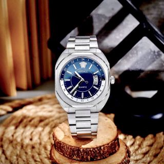 VERSA𝐕-𝐂𝐨𝐧𝐭𝐞𝐦𝐩𝐨