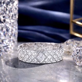 Đồng hồ Swarovs𝐂𝐮𝐫𝐢𝐨𝐬𝐚