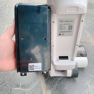 Máy hút bụi & lau nhà cầm tay thông minh Skyworth H5