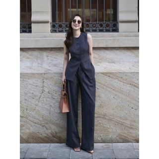 Set áo gile - quần suông chất cotton lạnh, sọc dọc nhỏ, set thời trang thiết kế nữ trẻ trung sang trọng -B13