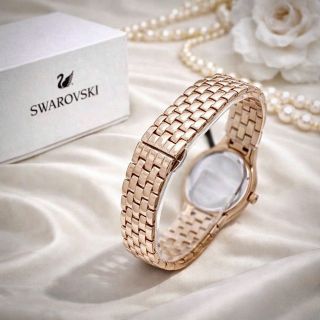 SWAROVSK 𝐋𝐨𝐯𝐞𝐥𝐲 𝐂𝐫𝐲𝐬𝐭𝐚𝐥𝐬 𝐖𝐚𝐭𝐜𝐡 𝟑𝟏𝐦𝐦