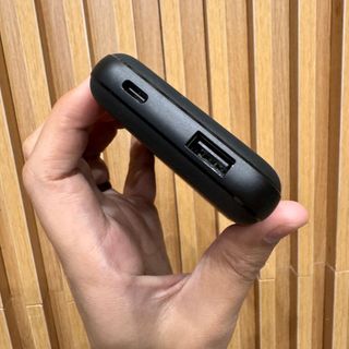 Pin dự phòng 10.000 Geekton C1110mAh sạc nhanh 30W