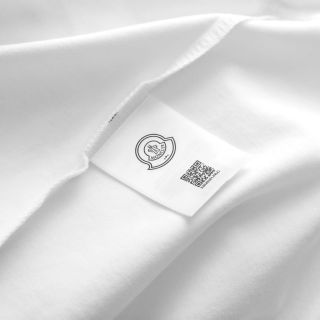 Áo thun nam Logo Basic . Chất liệu cotton 4 chiều co giãn mềm mịn, thoải mái khi mặc.