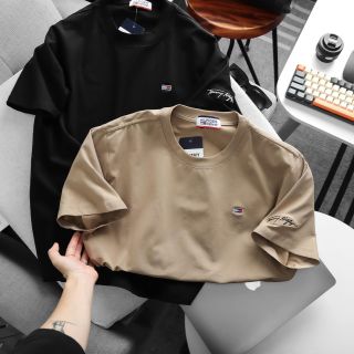 Ái thun nam Cotton 4 chiều xịn, sờ vào là thích.  Bo rip đồng màu, thiết kế basic