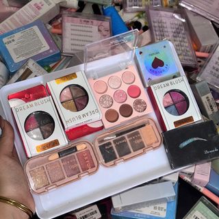 THANH LÝ 200 MỸ PHẨM lộn xộn. Nhanh tay