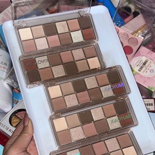 THANH LÝ 200 MỸ PHẨM lộn xộn. Nhanh tay