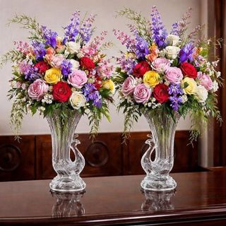 BÌNH CẮM HOA THUỶ TINH HÌNH CON CÔNG 27CM (T15)