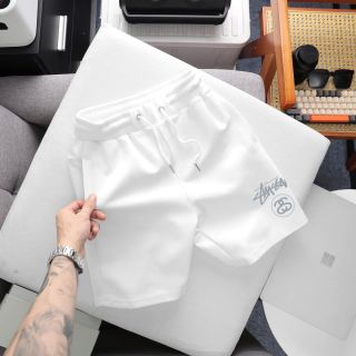 Quần Short Stussy  Chất vải Bc cotton mịn dày cực đẹp. Thiết kế logo basic.