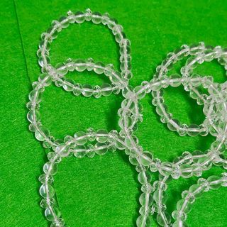 Chuỗi phong thủy màu trong suốt 8ly nha chỉ 12k