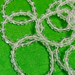 Chuỗi phong thủy màu trong suốt 8ly nha chỉ 12k