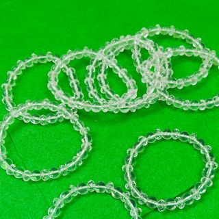 Chuỗi phong thủy màu trong suốt 8ly nha chỉ 12k