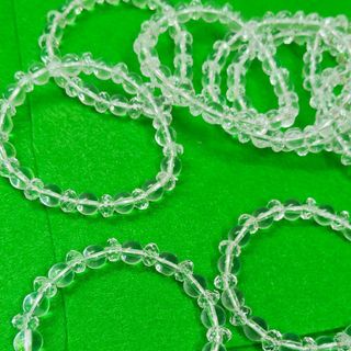 Chuỗi phong thủy màu trong suốt 8ly nha chỉ 12k