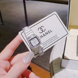 ĐỒNG HỒ NỮ SIÊU CẤP CHANEU VÒNG KIỀNG ĐUÔI SAO ĐÍNH ĐÁ FULLBOX MỚI