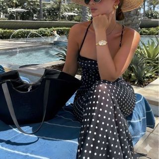 ĐỒNG HỒ NỮ CAO CẤP FENDY COLLAB VÒNG KIỀNG VÀNG