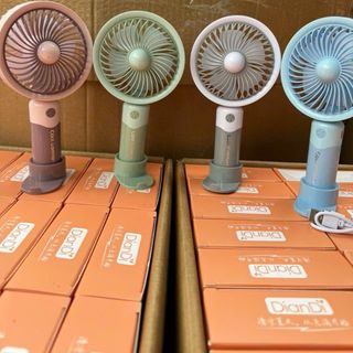 Quạt cầm tay mini mẫu mới 2026