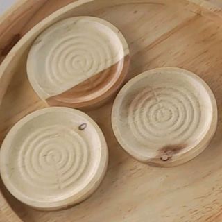 5 Đế lót ly 9 x 1cm hình vuông hình tròn chất liệu gỗ tự nhiên bền đẹp