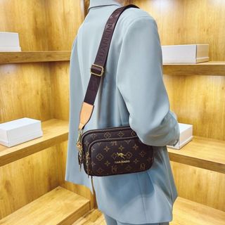 Túi xách nữ, túi đeo chéo họa tiết hoa dây đeo bản to K615