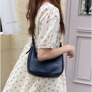 Túi xách nữ kẹp nách đeo chéo đi chơi, dự tiệc dáng thuyền da mềm K48