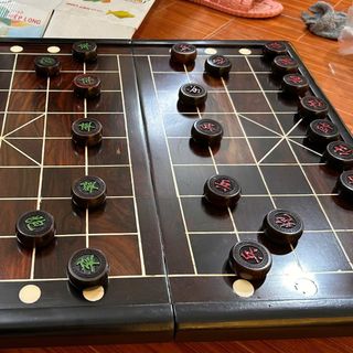 Bàn cờ tướng gỗ trắc đỏ đen