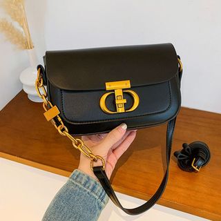 Túi xách nữ kẹp nách đeo chéo dáng bầu khóa T K311