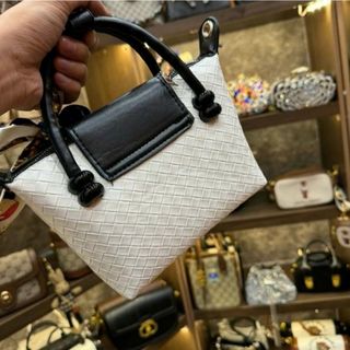 Túi xách nữ kẹp nách đeo chéo hai quai phối cúc, móc khóa hình gấu K585