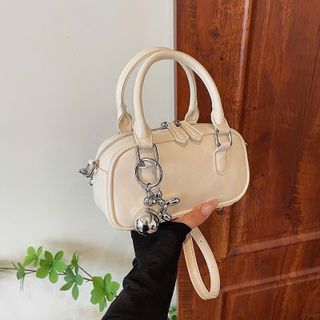 Túi xách nữ kẹp nách đeo chéo da trơn kèm móc khóa K562