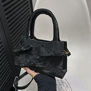 Túi xách nữ kẹp nách đeo chéo hai quai da nhung đính kèm nơ nhỏ K653