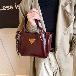 Túi xách nữ kẹp nách đeo chéo bộ đôi da nhăn bóng tặng kèm móc treo dây chuông K662