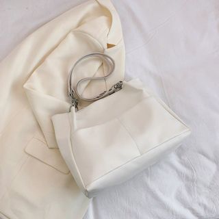 Túi xách nữ kẹp nách đeo chéo công sở đeo vai da bóng kèm 2 ngăn ngoài đựng đồ tiện lợi K651