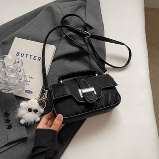 Túi xách nữ, túi đeo chéo khóa H da nhung tặng kèm móc treo quả bông K654