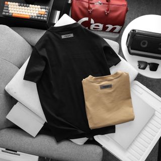 Mẫu áo thun nam logo cao thành nổi bao bong tróc cực đẹp, hàng tĩ mĩ, chi tiết sắc nét.