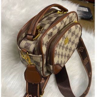 Túi xách nữ kẹp nách đeo chéo họa tiết kẻ ô đính kèm cúc hoa dây bản to K455