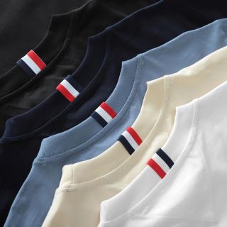 Mẫu áo thun basic nam. Chất thun cotton 4c cao cấp xịn.