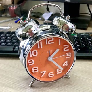 Đồng Hồ Để Bàn Báo Thức Inox kim trôi không gây tiếng động chuông to sang trọng hiện đại cao cấp hẹn giờ cho phòng ngủ