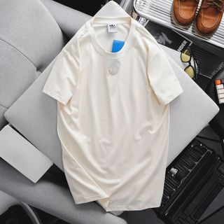 Áo thun Cotton 4 chiều nam xịn, sờ vào là thích.   Bo rip đồng màu, thiết kế basic.