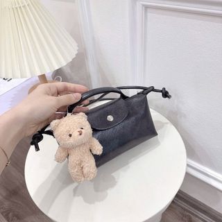 Túi xách nữ đeo chéo kẹp nách Mini Hangbas Dáng Nắp Gập Kèm Gấu Bông Xinh Xắn Da Bóng Nhăn K802