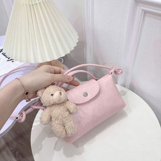 Túi xách nữ đeo chéo kẹp nách Mini Hangbas Dáng Nắp Gập Kèm Gấu Bông Xinh Xắn Da Bóng Nhăn K802