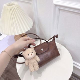 Túi xách nữ đeo chéo kẹp nách Mini Hangbas Dáng Nắp Gập Kèm Gấu Bông Xinh Xắn Da Bóng Nhăn K802