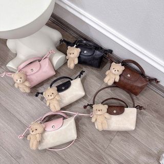 Túi xách nữ đeo chéo kẹp nách Mini Hangbas Dáng Nắp Gập Kèm Gấu Bông Xinh Xắn Da Bóng Nhăn K802