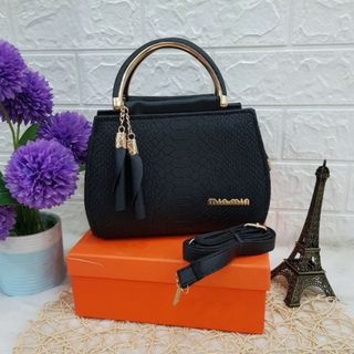 Túi xách nữ kẹp nách đeo chéo quai tròn cứng K79
