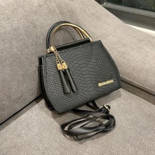 Túi xách nữ kẹp nách đeo chéo quai tròn cứng K79