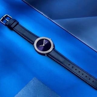 SALE KHỦNG ĐỒNG HỒ NỮ CHÍNH HÃNG STARKE DÂY DA NHIỀU MÀU