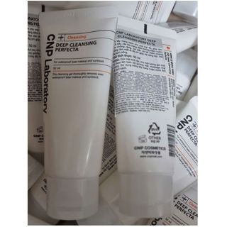 Lô 500 kem keo ong CNP 50ml – hàng sẵn (CTKM tặng kèm: 250 tẩy trang 50ml + 250 nước thần 50ml))
